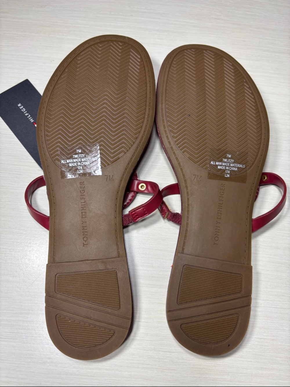 Tommy Hilfiger Red Litzy Flat Sandals - Logo T-Strap Thong Size 7 NWT (No Box) - Picture 5 of 5